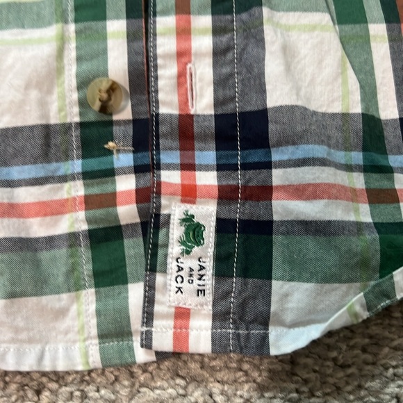 Janie and Jack EUC short sleeve button up 2t - Picture 3 of 4